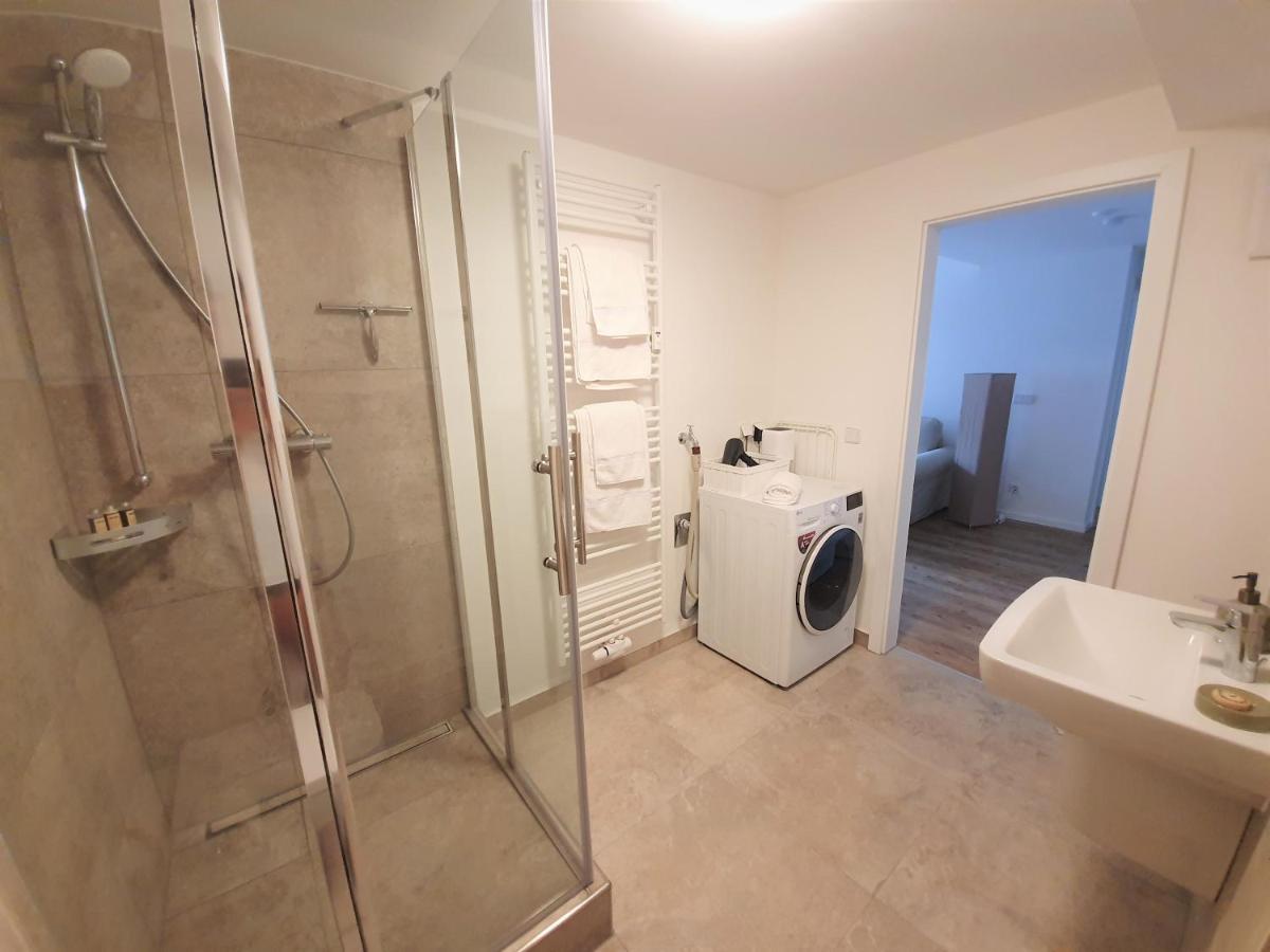 Pb Ferienwohnungen - Fewo 1 - Stilvoll Eingerichtetes Apartment Im Herzen Senftenbergs Ngoại thất bức ảnh