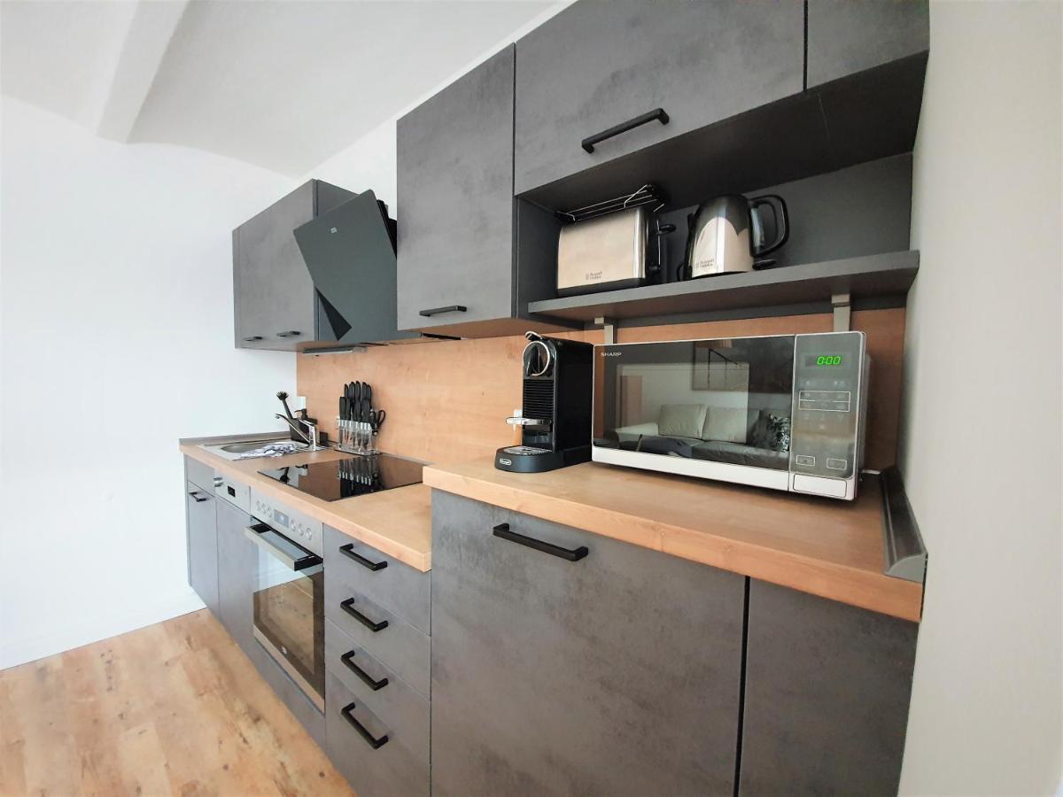 Pb Ferienwohnungen - Fewo 1 - Stilvoll Eingerichtetes Apartment Im Herzen Senftenbergs Ngoại thất bức ảnh